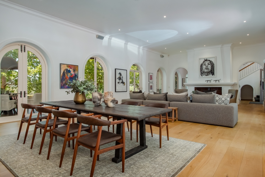 4 Bedroom Property for Sale in Devonvallei Western Cape